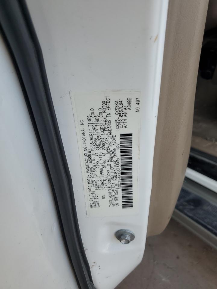2003 TOYOTA Sequoia