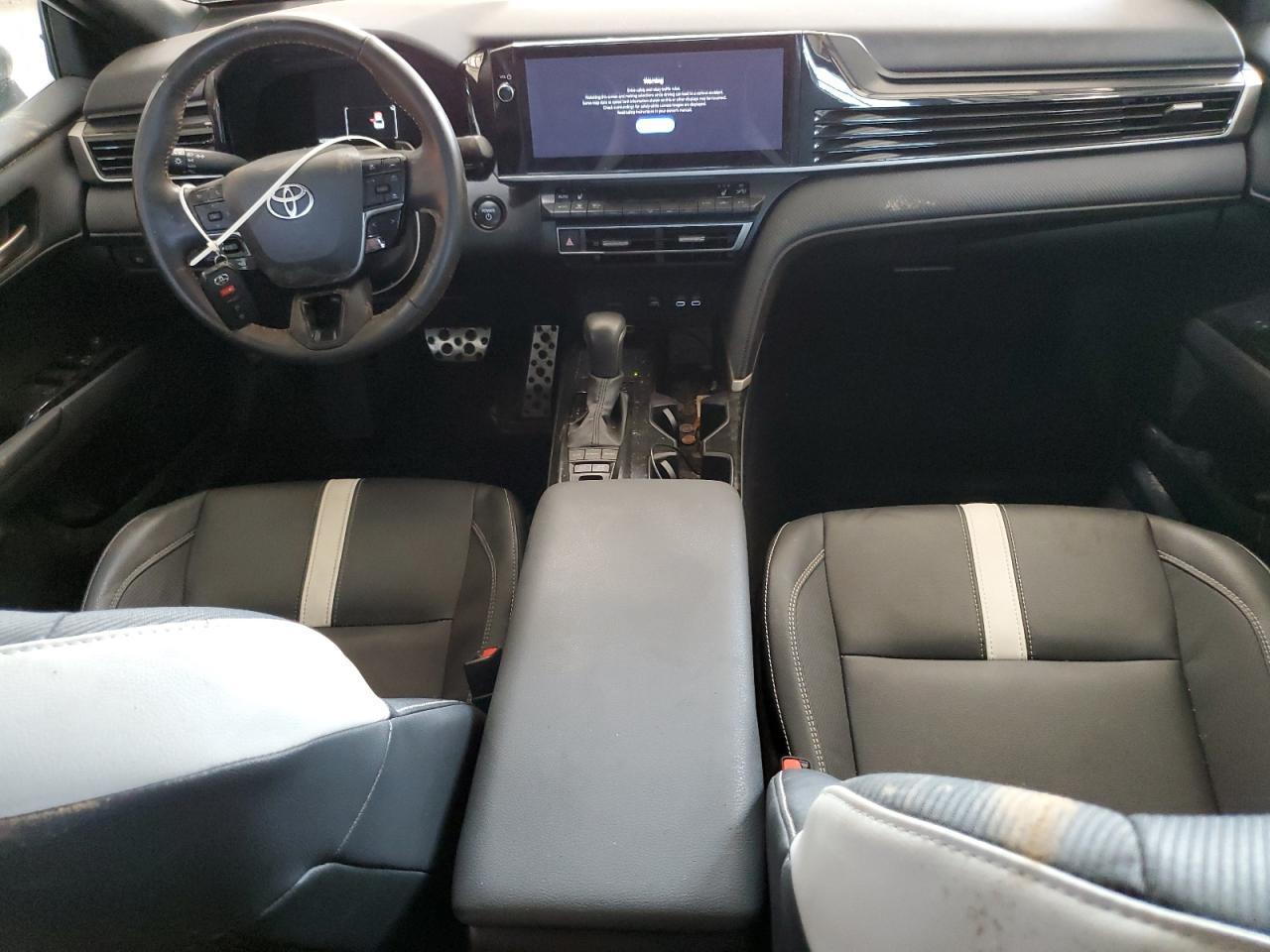 2025 TOYOTA CAMRY