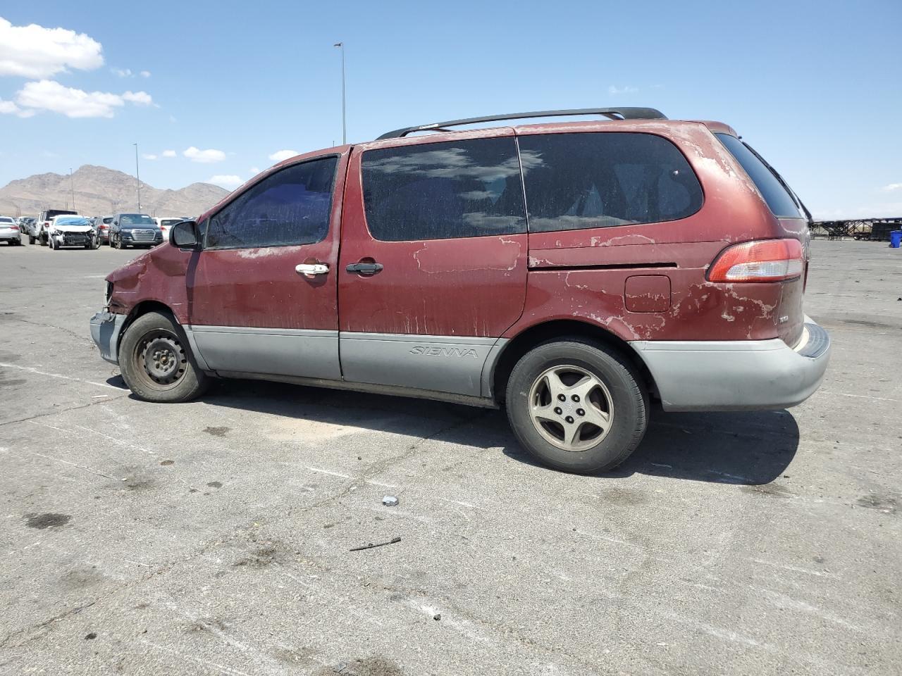 2002 TOYOTA SIENNA