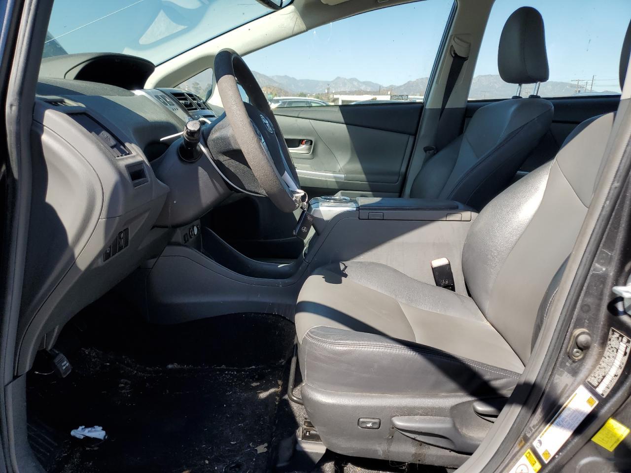 2012 TOYOTA PRIUS V