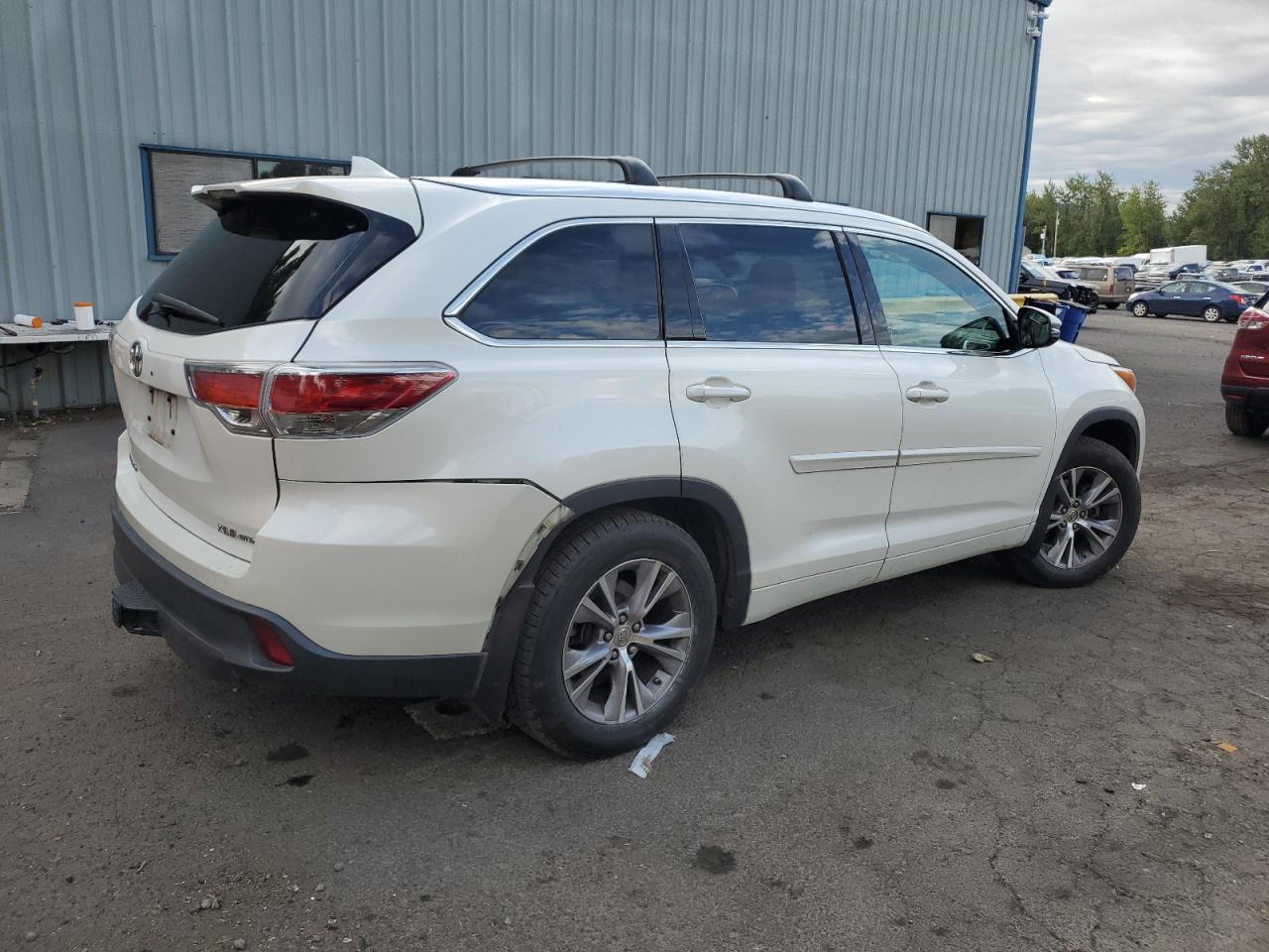 2015 TOYOTA HIGHLANDER