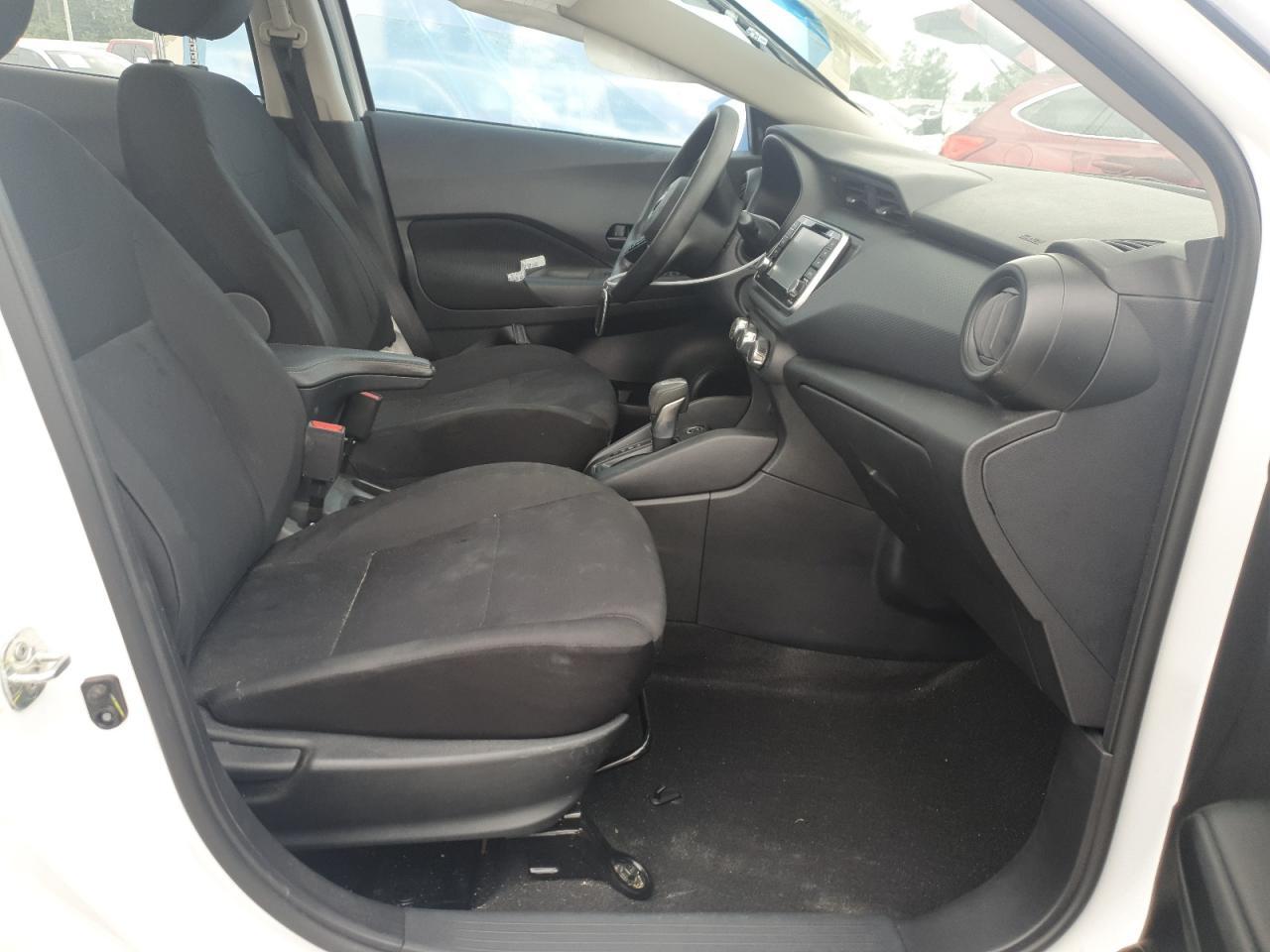 2023 NISSAN KICKS