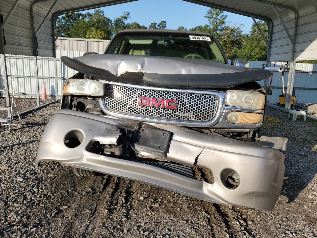 2002 GMC Denali