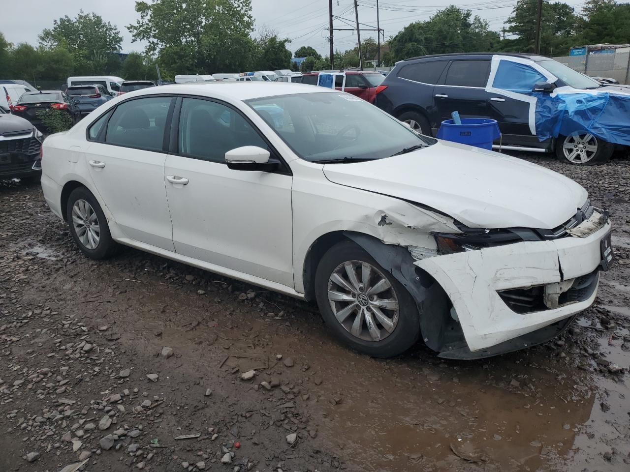 2012 VOLKSWAGEN Passat
