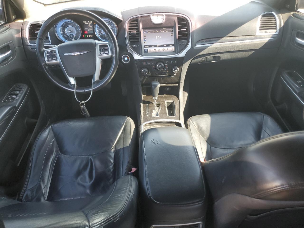 2011 CHRYSLER 300