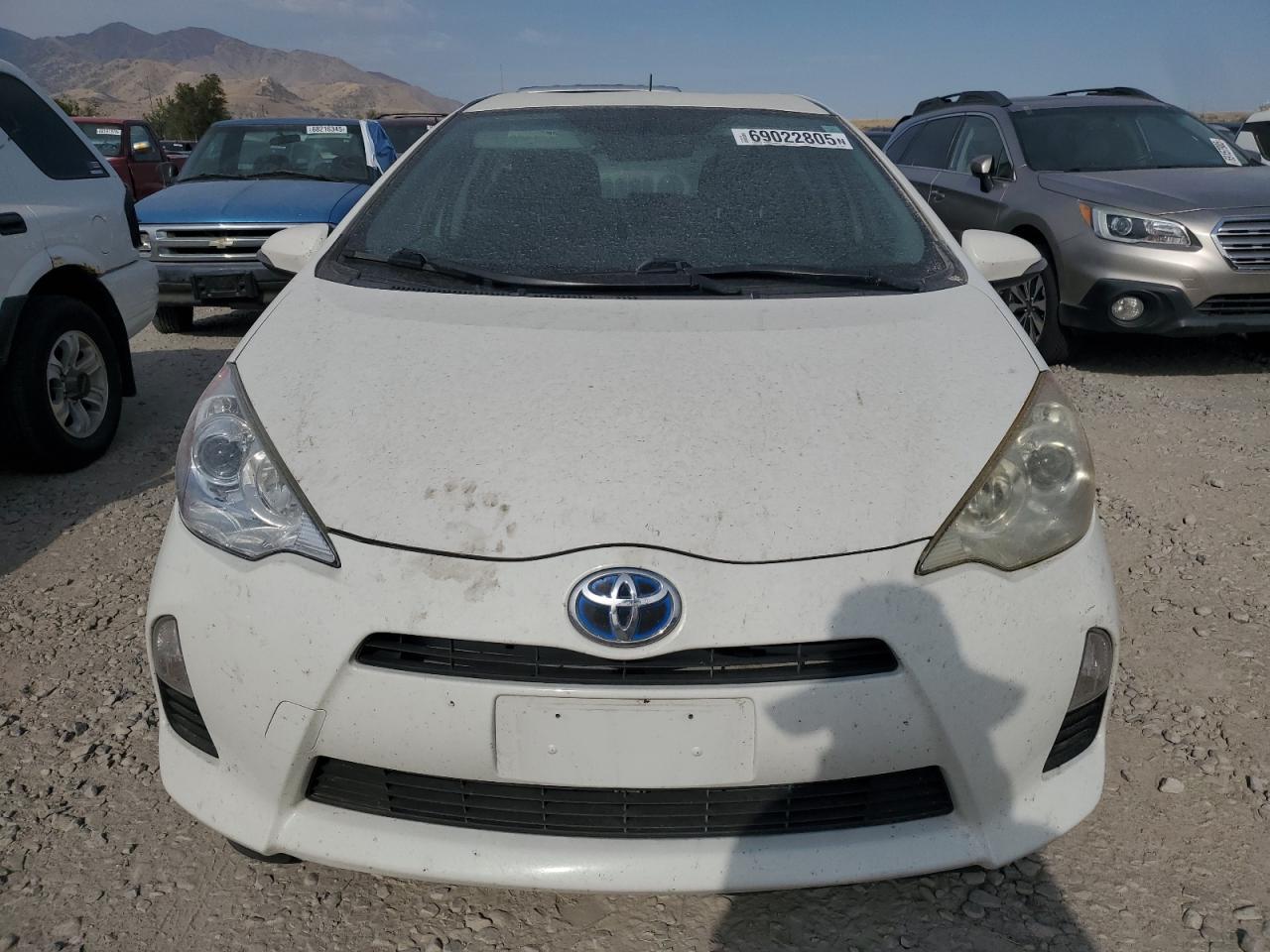 2013 TOYOTA Prius c