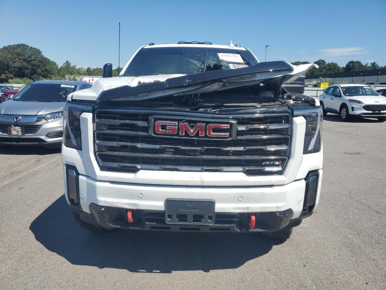 2024 GMC Sierra