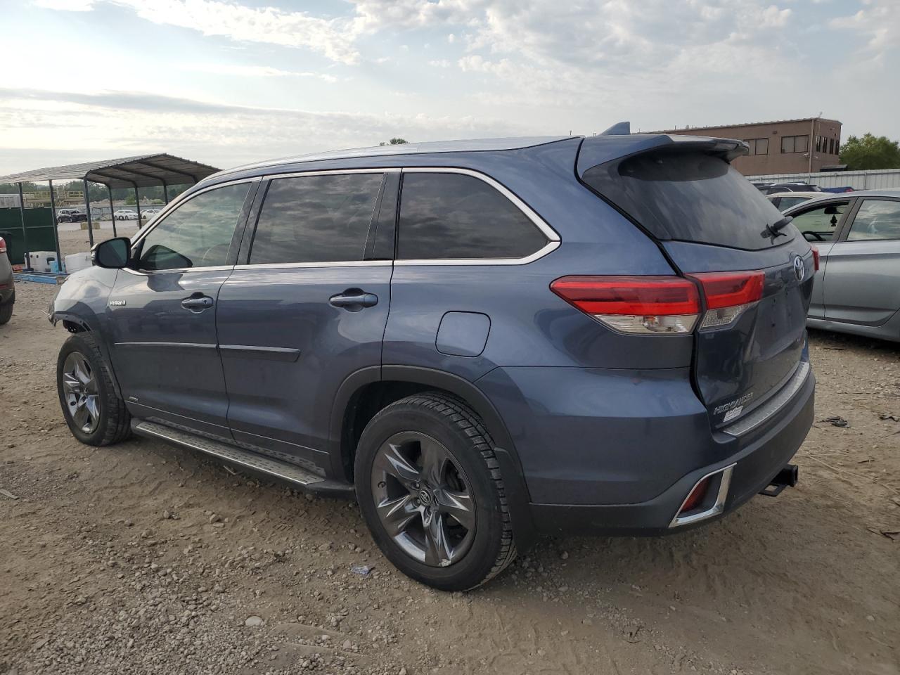 2018 TOYOTA HIGHLANDER