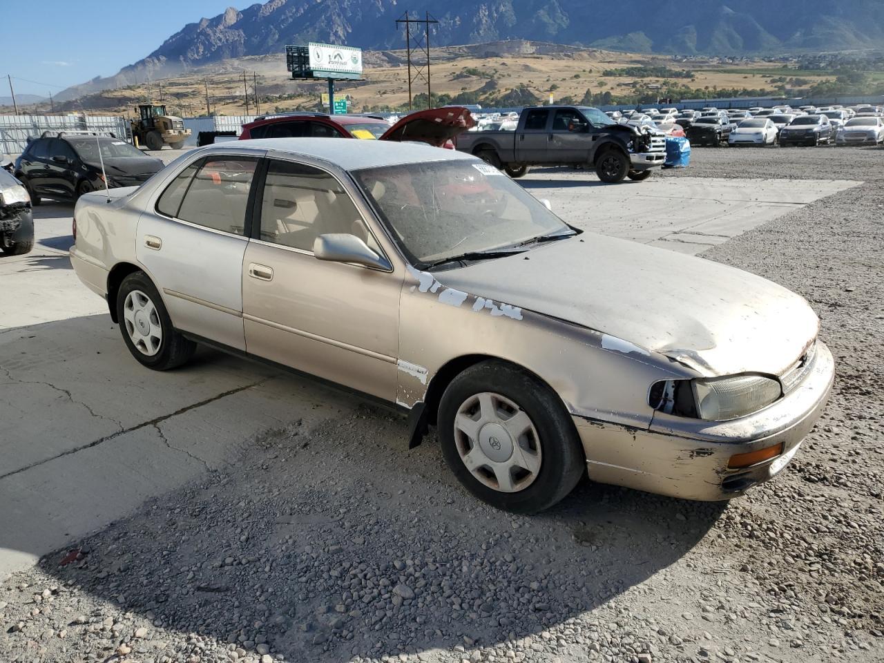 1995 TOYOTA CAMRY