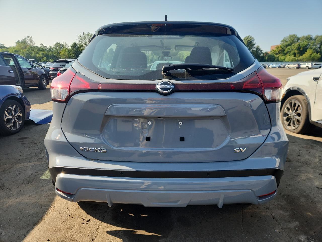 2024 NISSAN KICKS