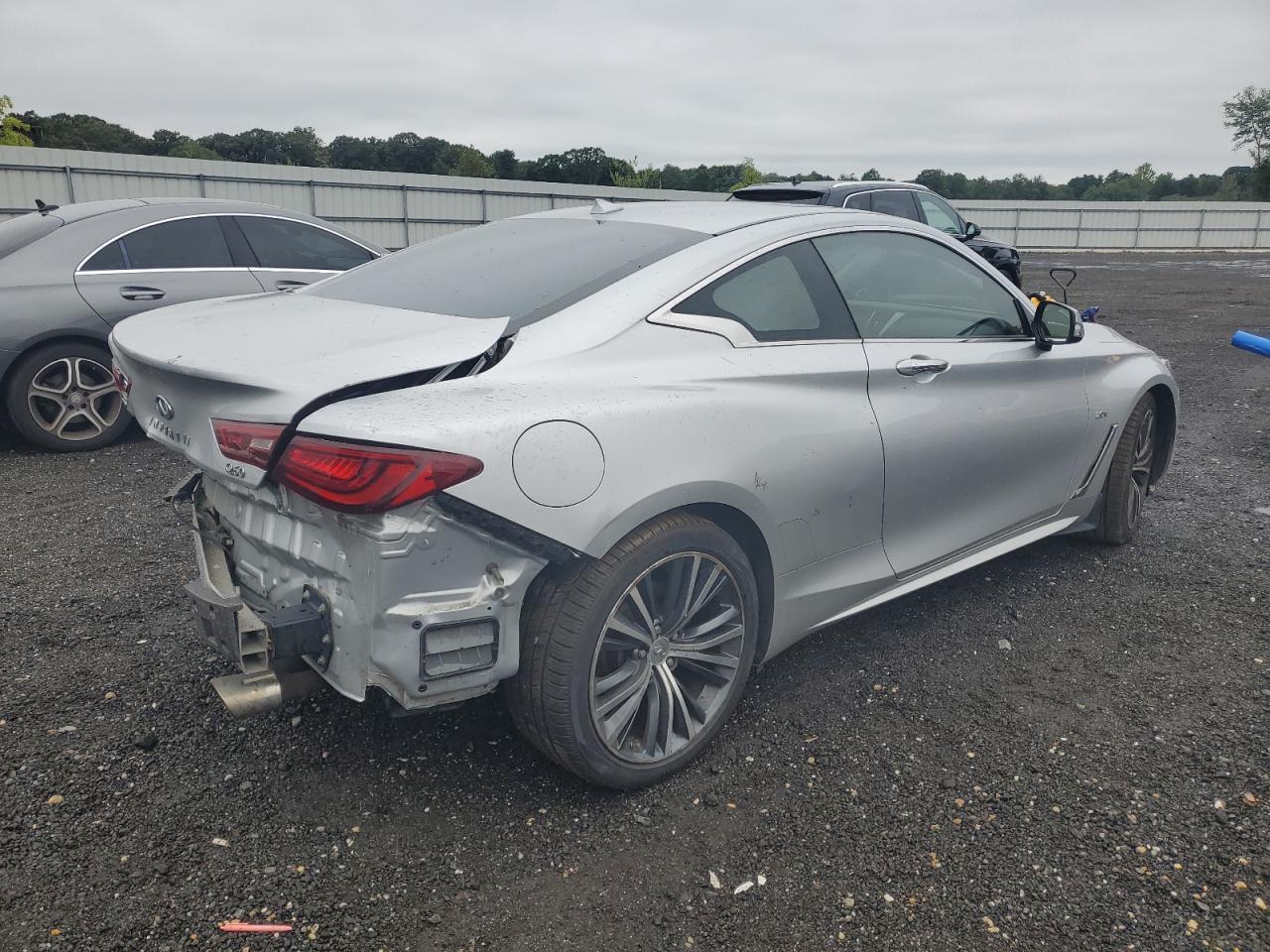 2017 INFINITI Q60