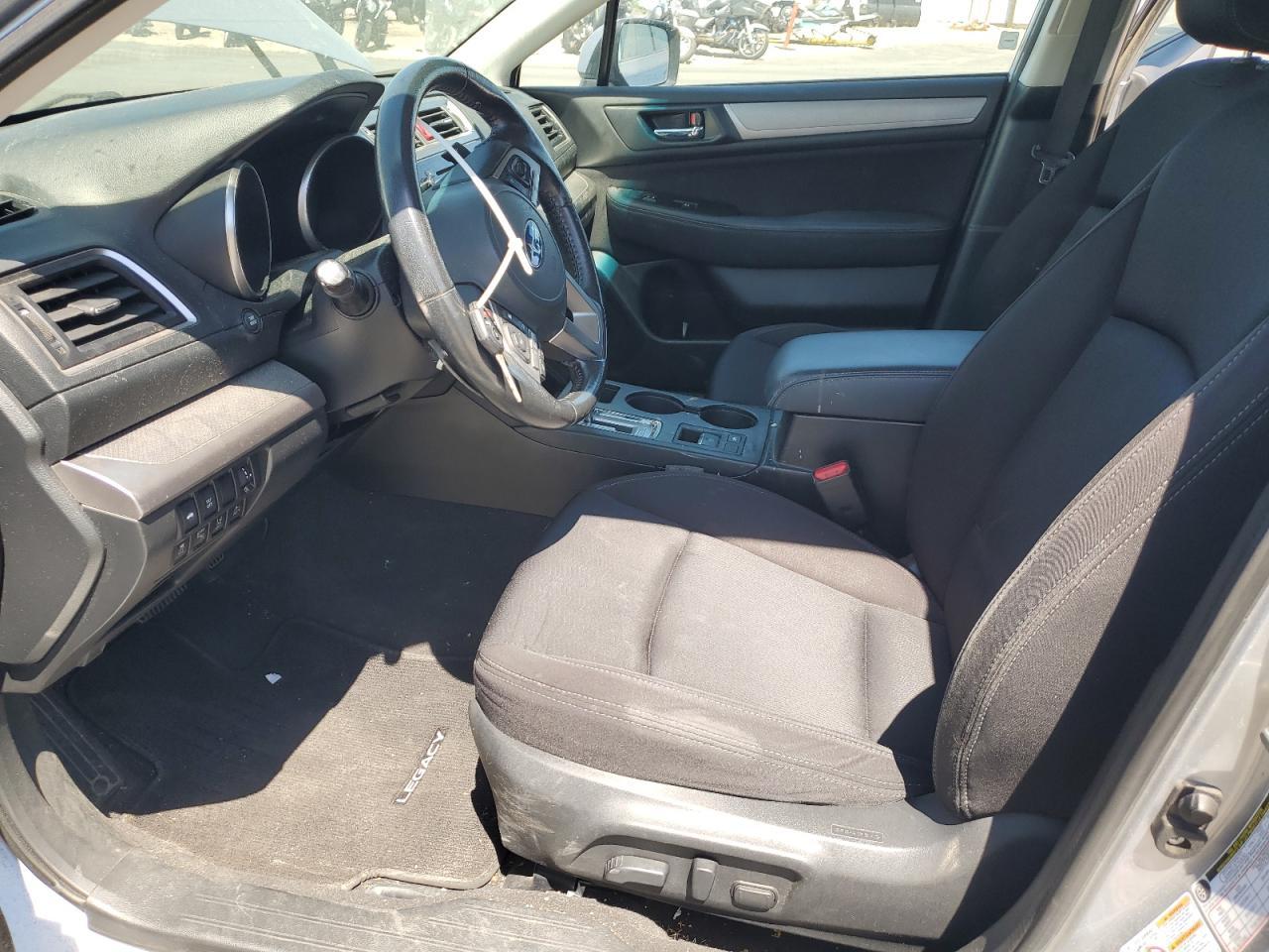 2015 SUBARU Legacy