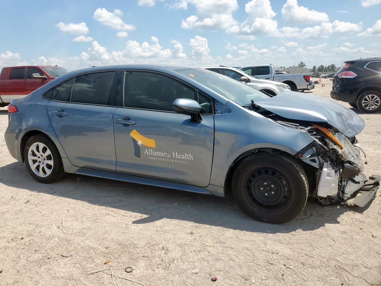 2022 TOYOTA COROLLA