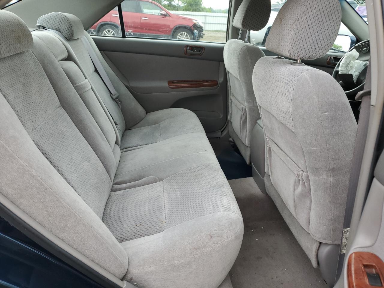 2004 TOYOTA CAMRY