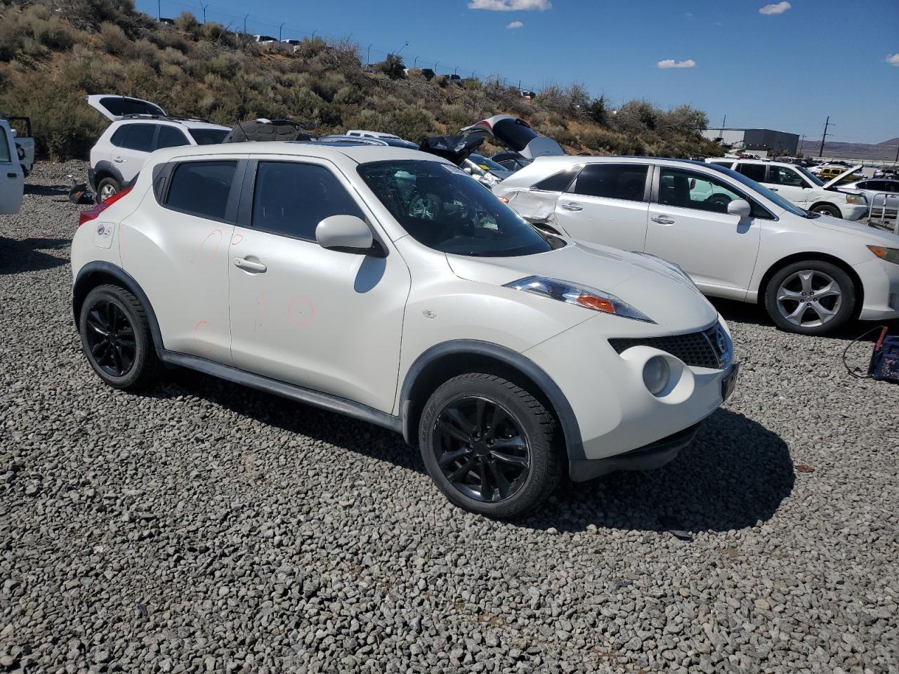 2013 NISSAN Juke
