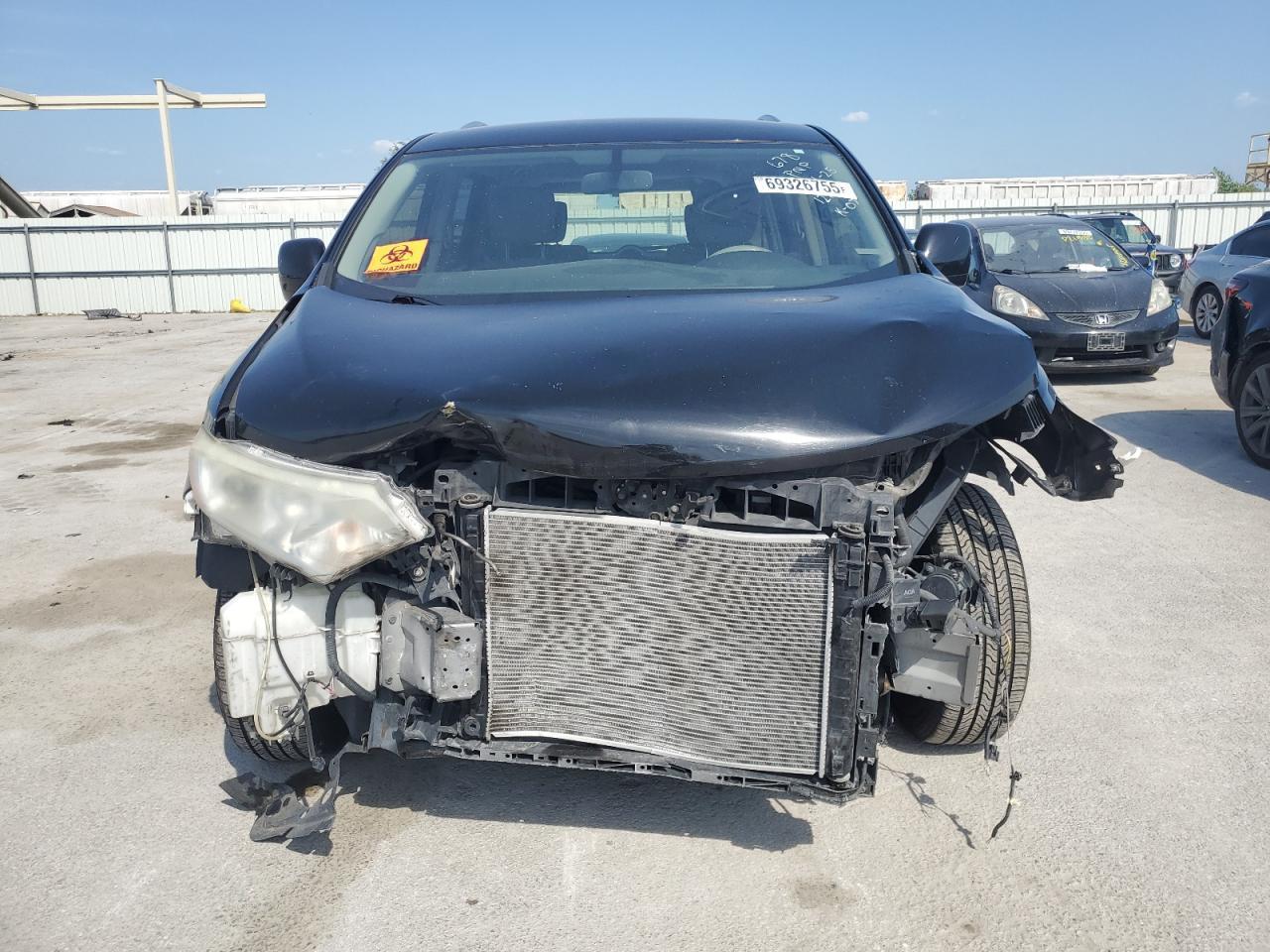2015 NISSAN Quest