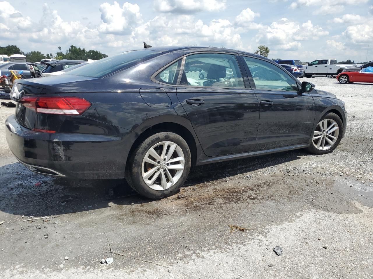 2021 VOLKSWAGEN Passat