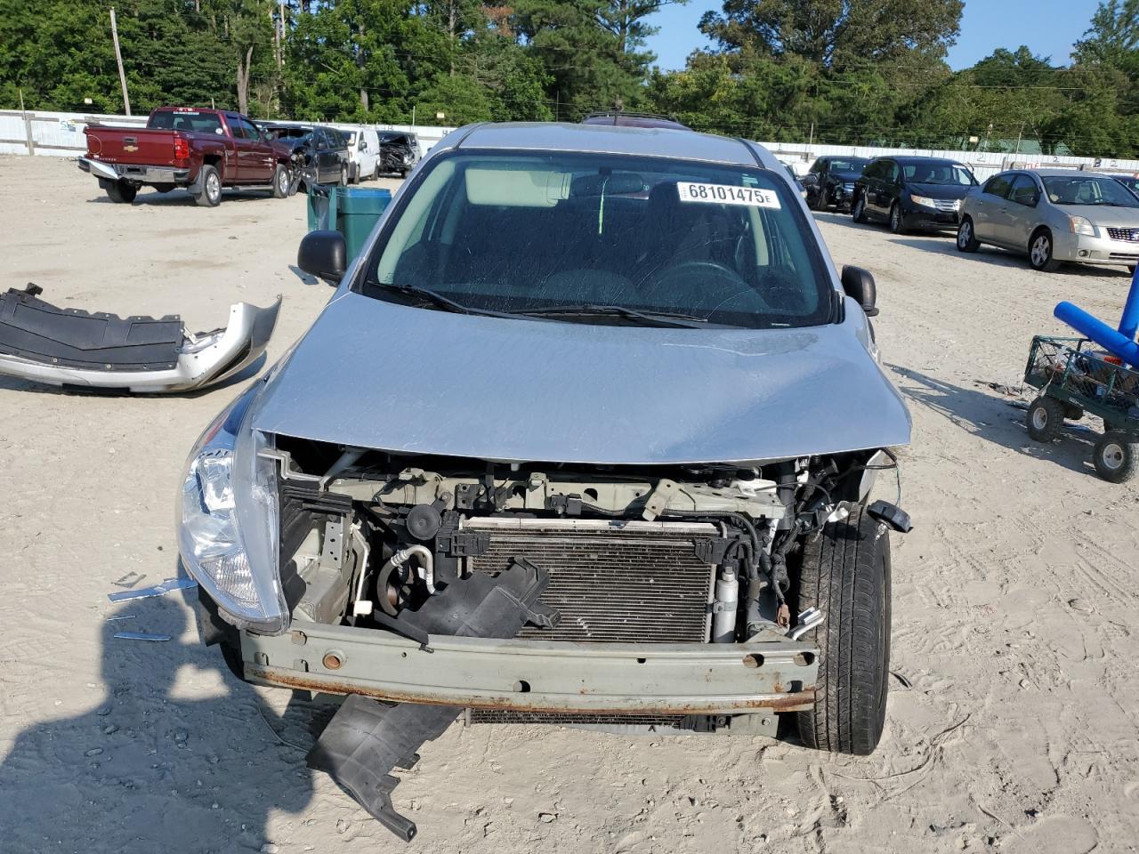 2015 NISSAN VERSA