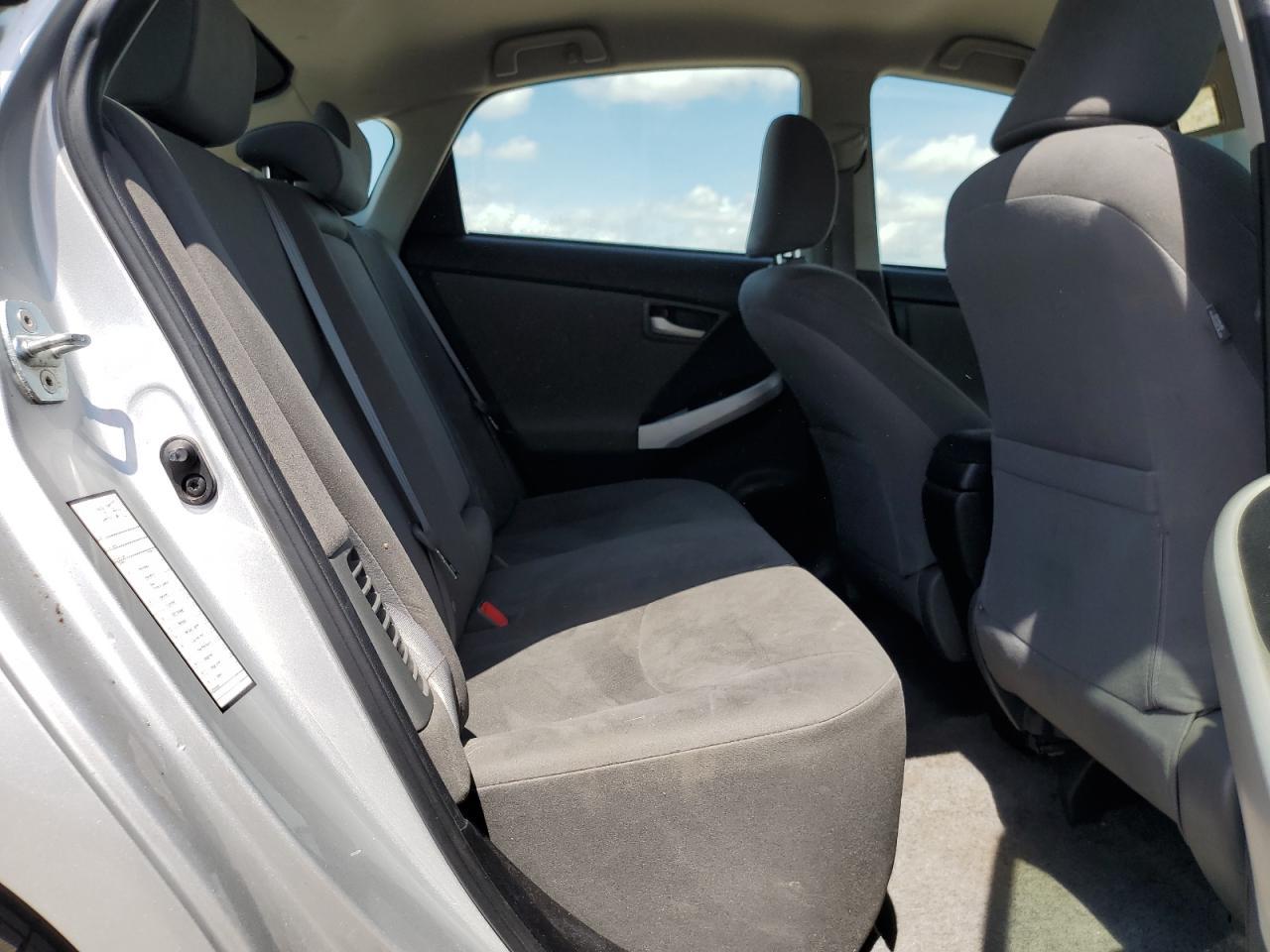 2013 TOYOTA PRIUS
