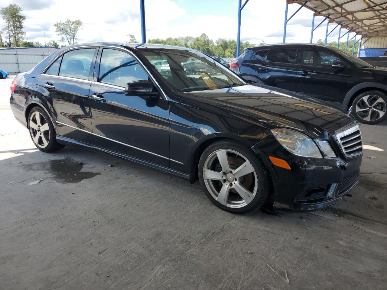 2011 MERCEDES-BENZ E-Class