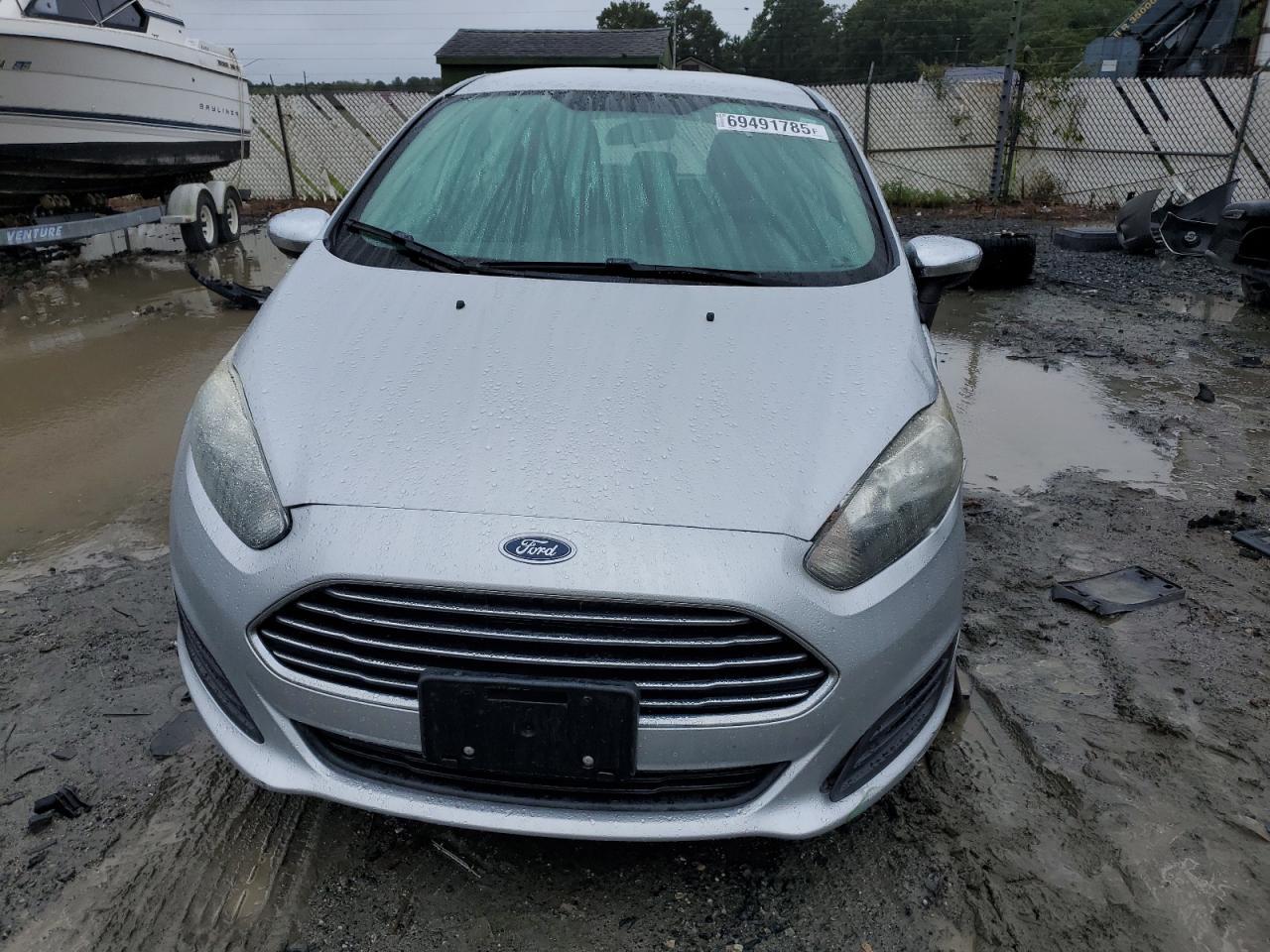 2018 FORD Fiesta