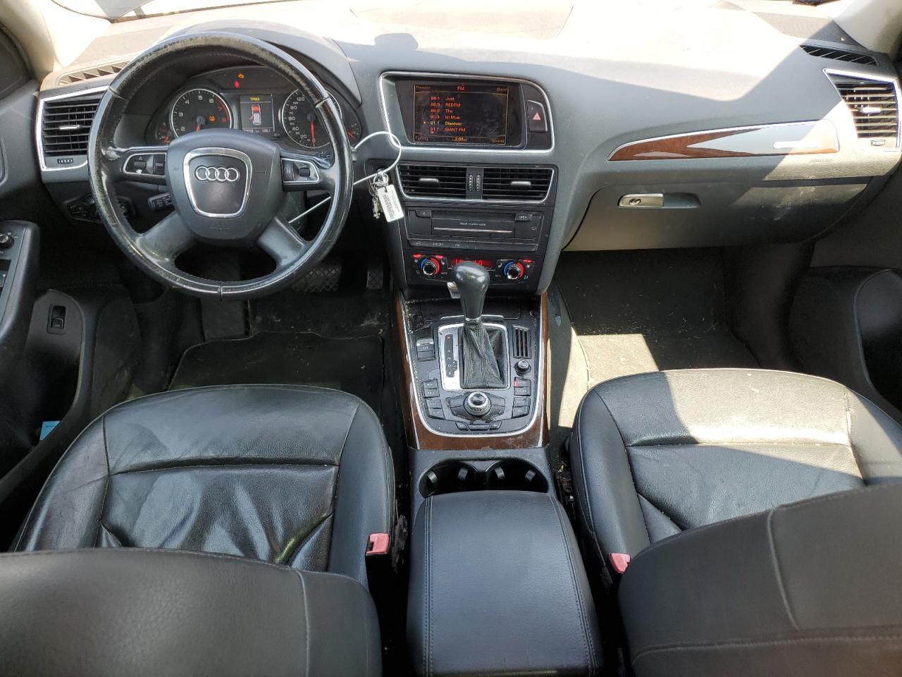 2010 AUDI Q5