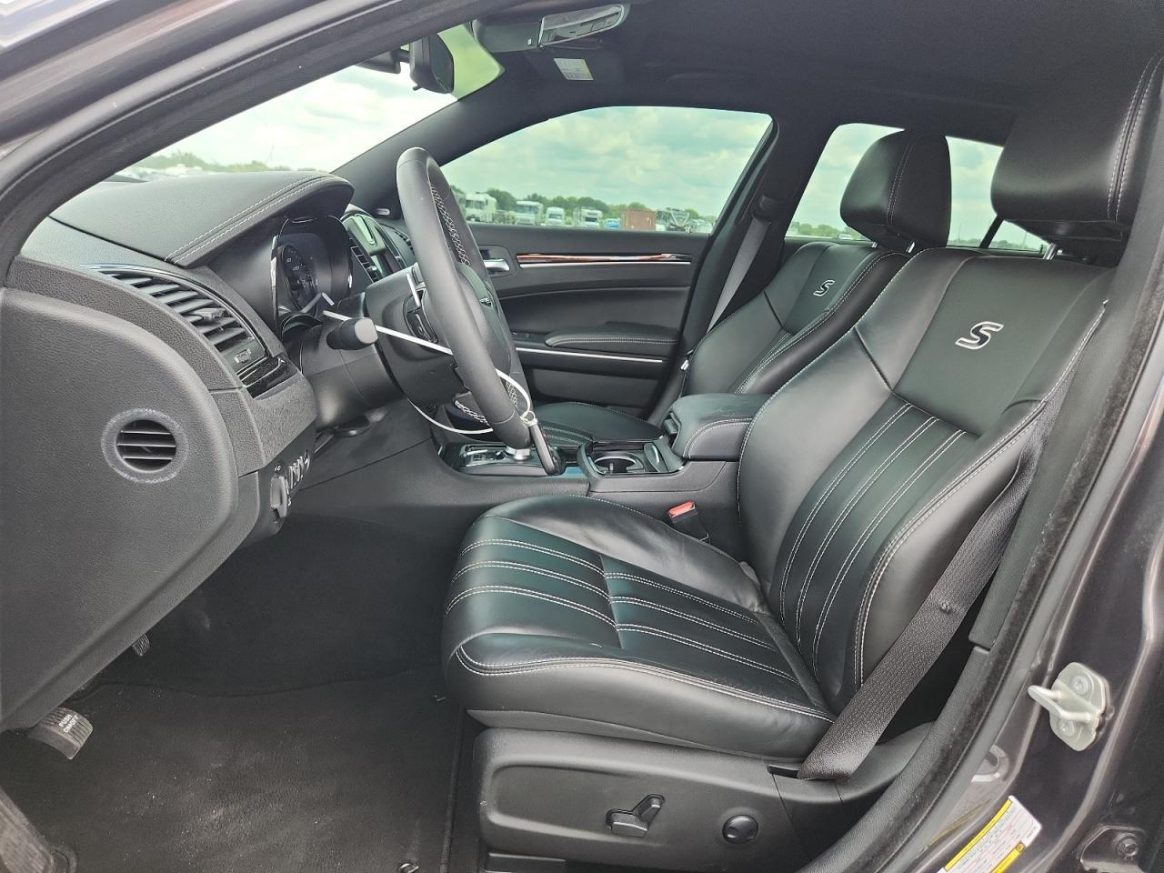 2023 CHRYSLER 300