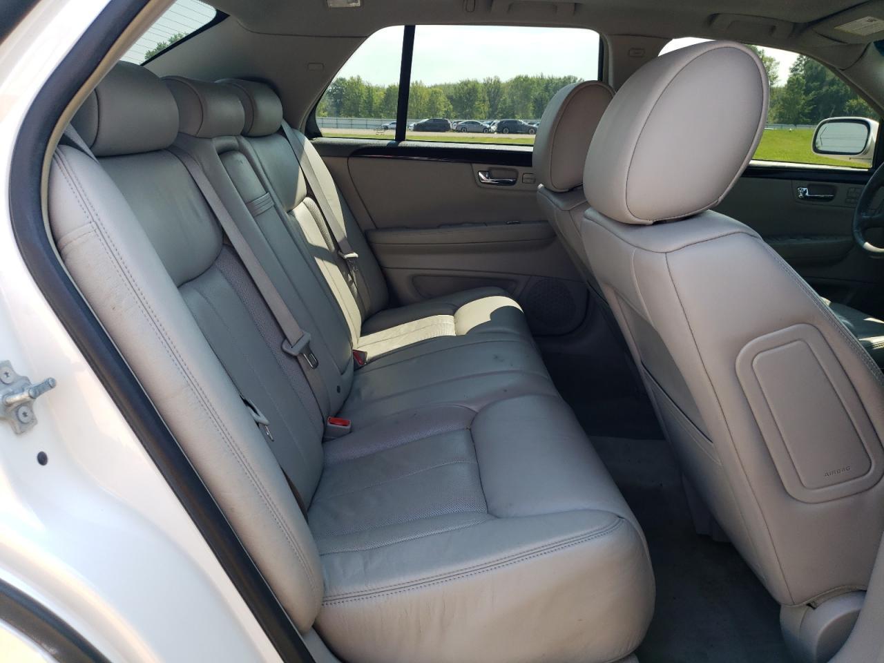 2011 CADILLAC DTS