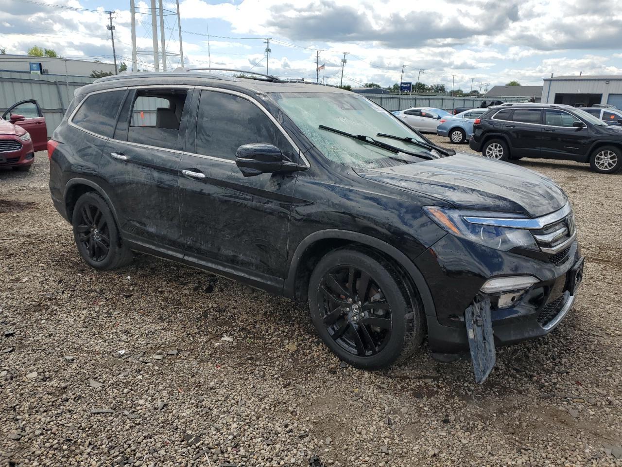 2017 HONDA PILOT