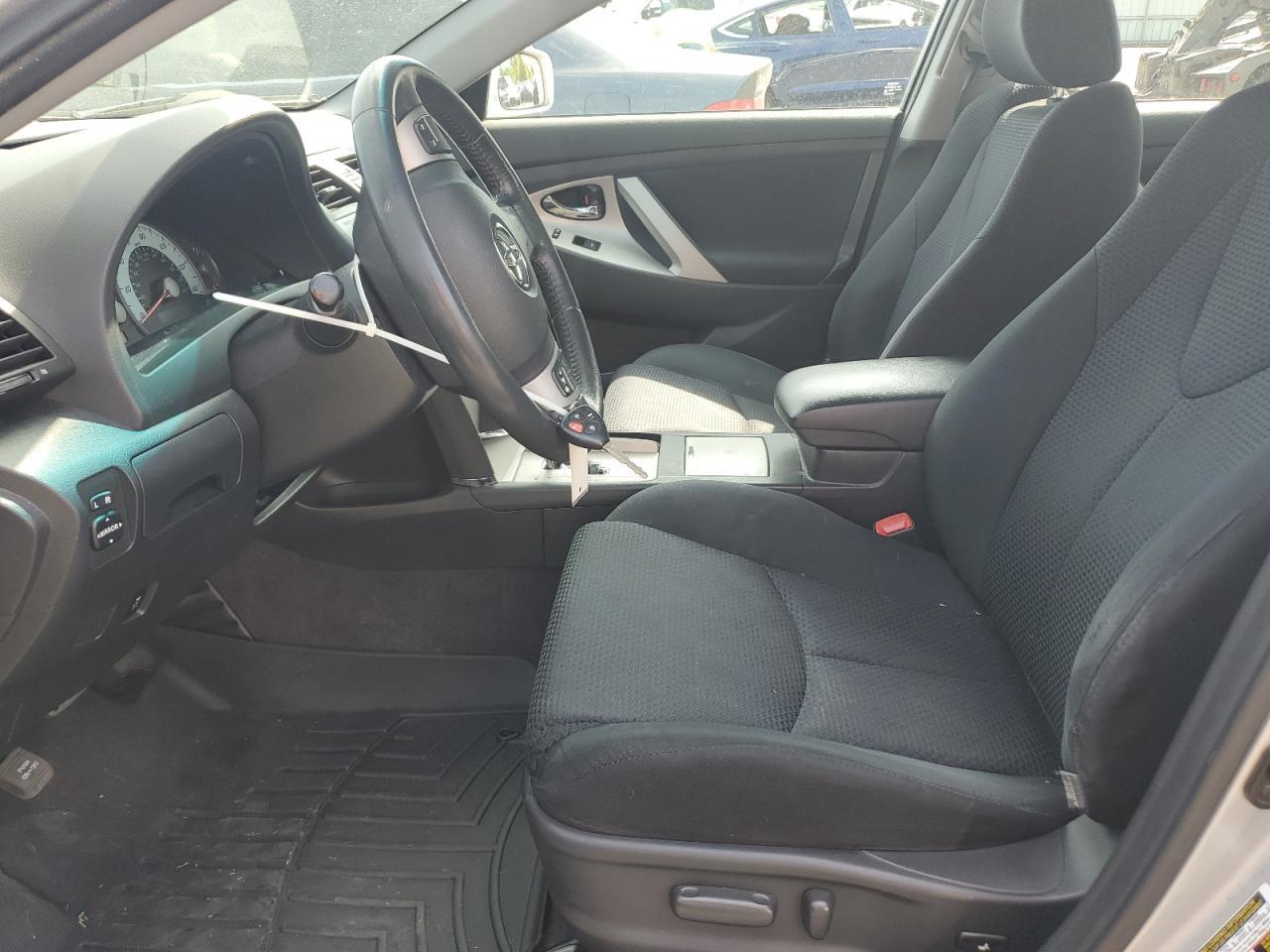 2011 TOYOTA CAMRY