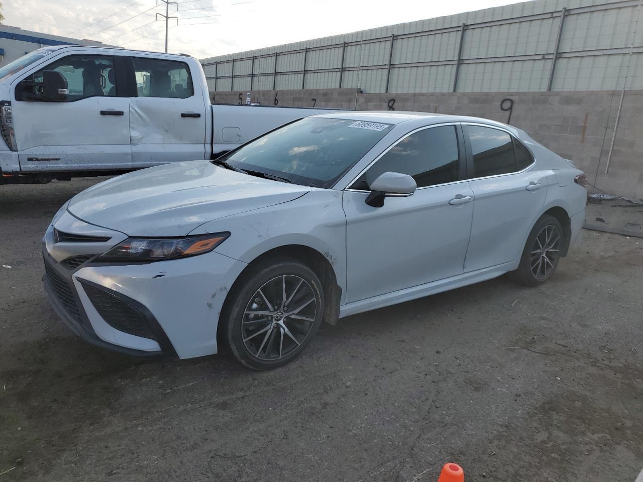2024 TOYOTA CAMRY