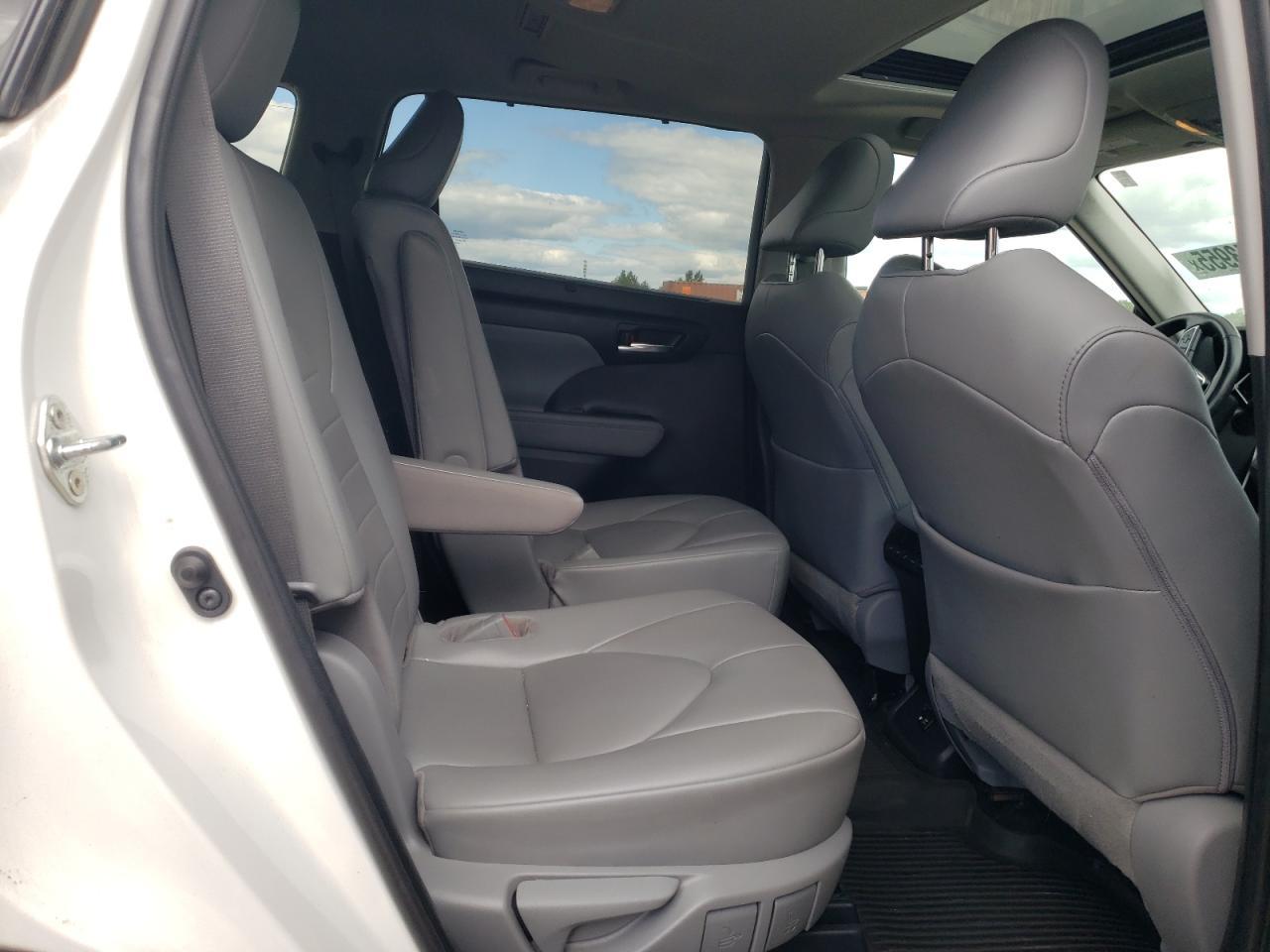 2021 TOYOTA HIGHLANDER