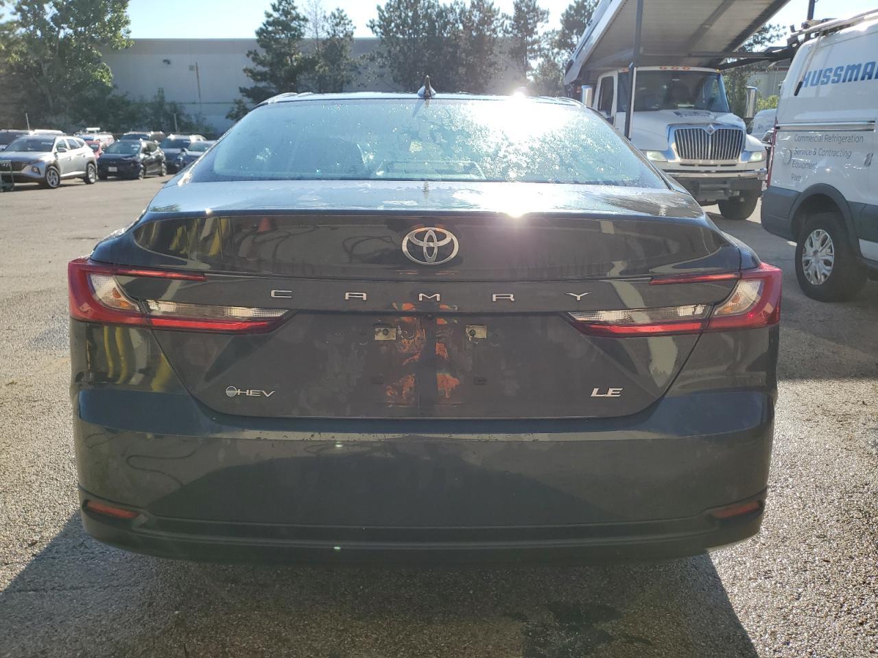 2025 TOYOTA CAMRY