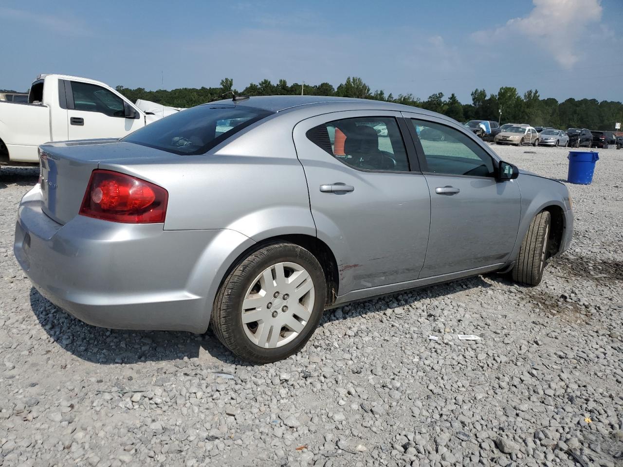 2014 DODGE Avenger