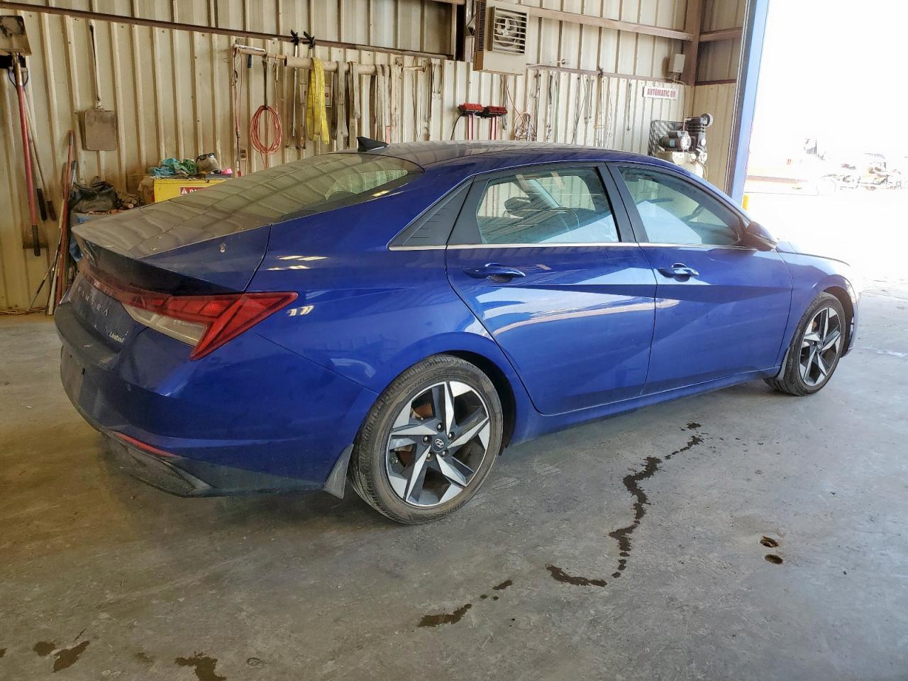 2023 HYUNDAI ELANTRA