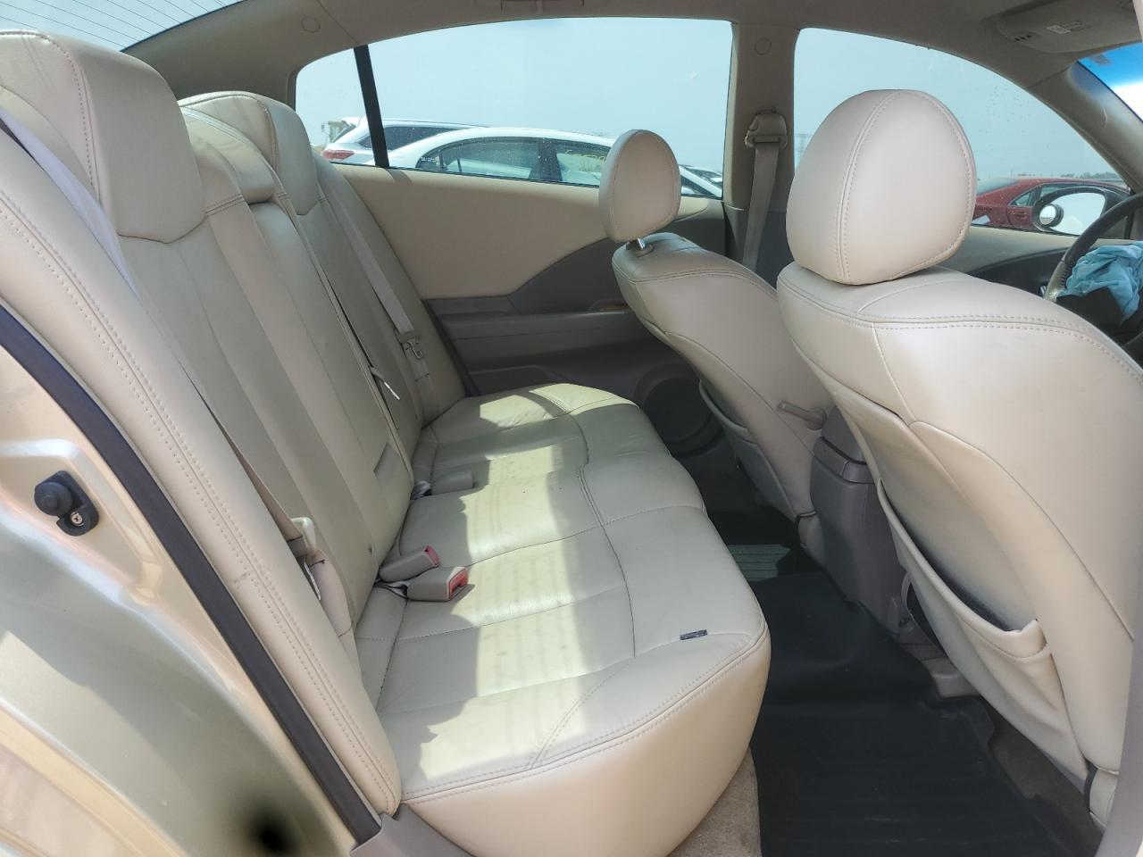 2002 NISSAN ALTIMA
