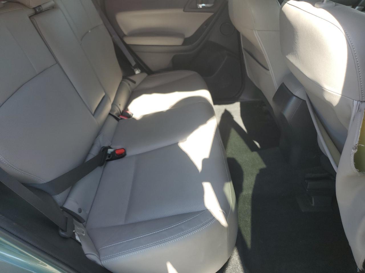2017 SUBARU FORESTER