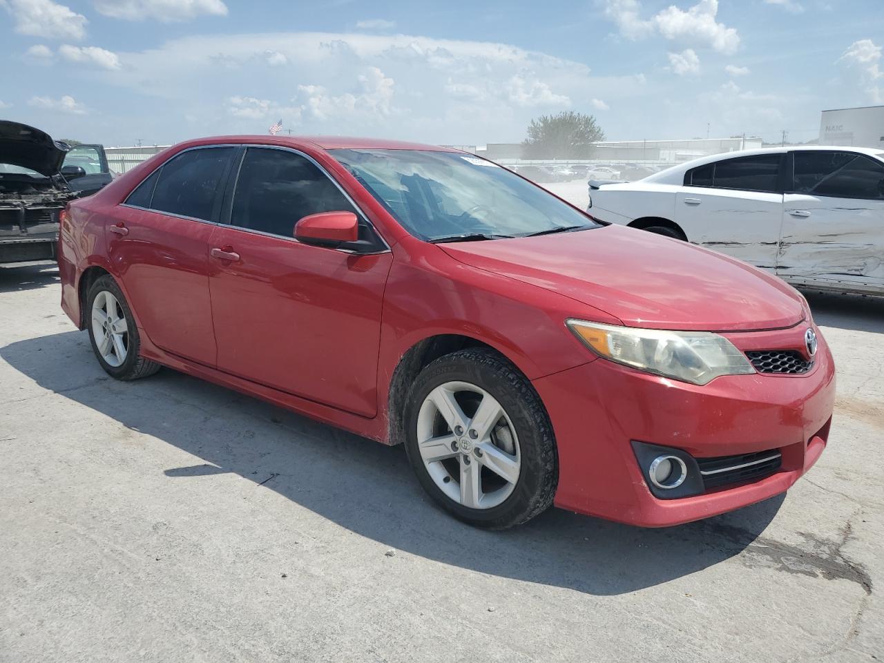 2014 TOYOTA CAMRY