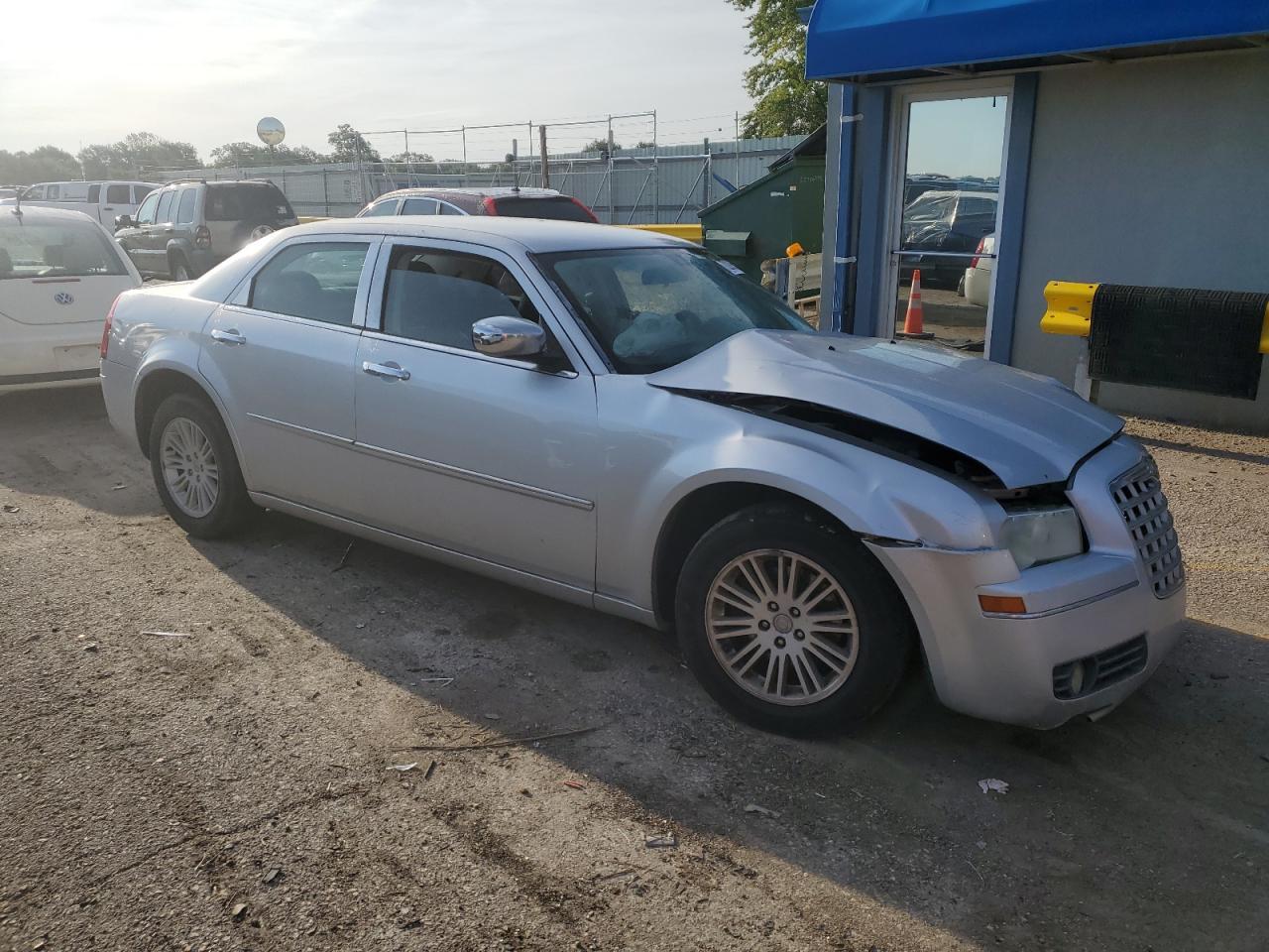2010 CHRYSLER 300