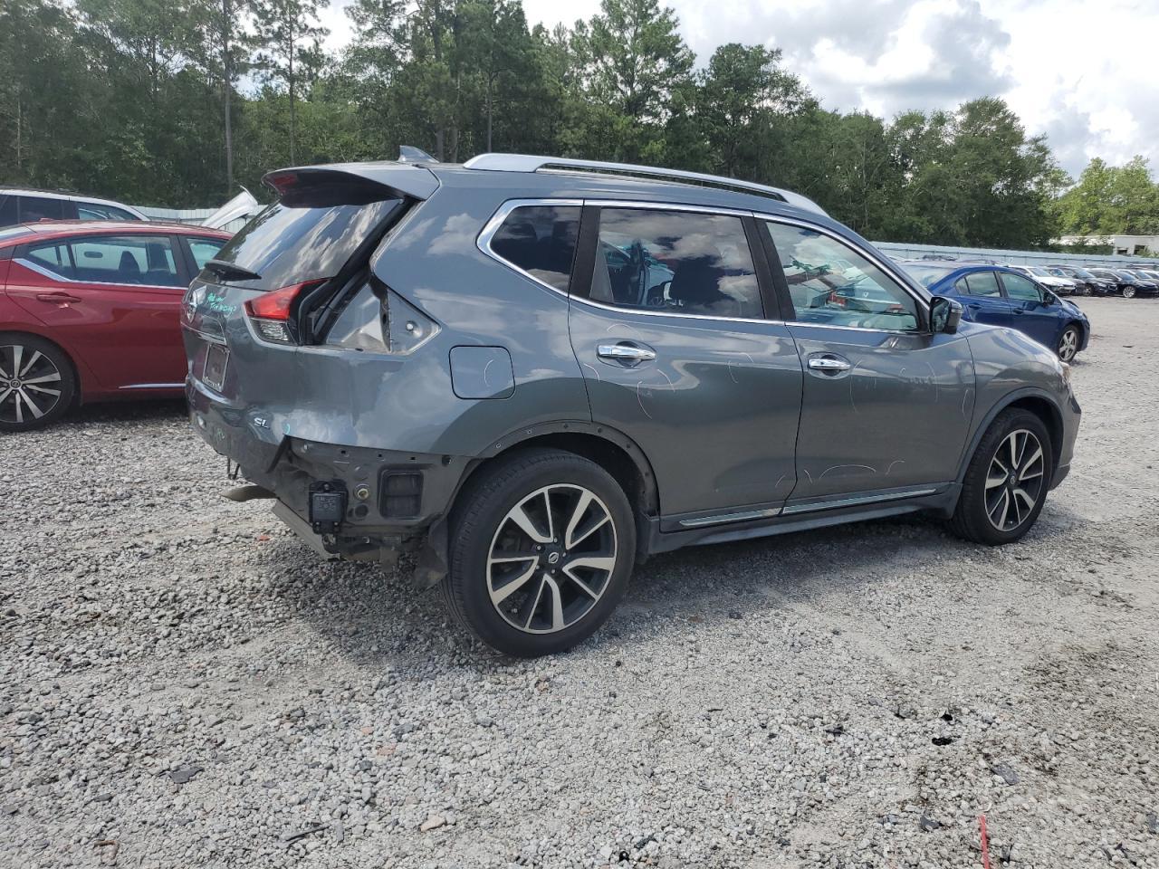 2017 NISSAN ROGUE