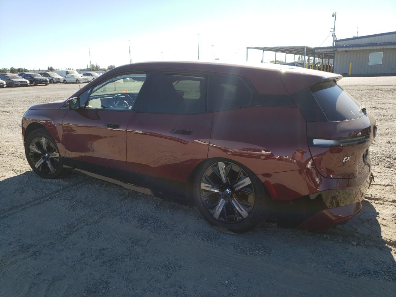 2024 BMW iX