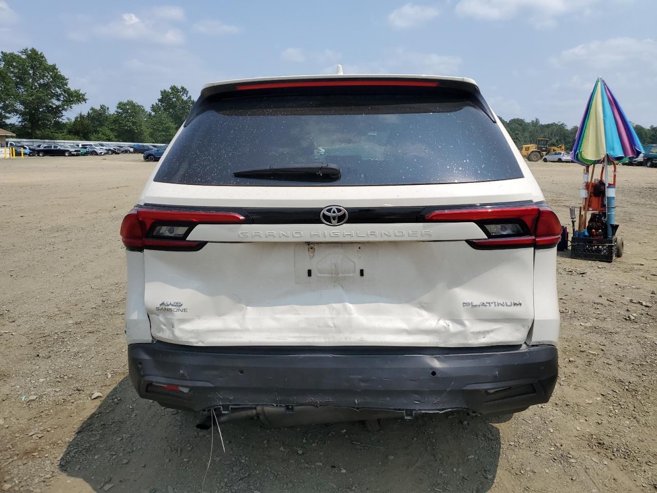 2024 TOYOTA HIGHLANDER