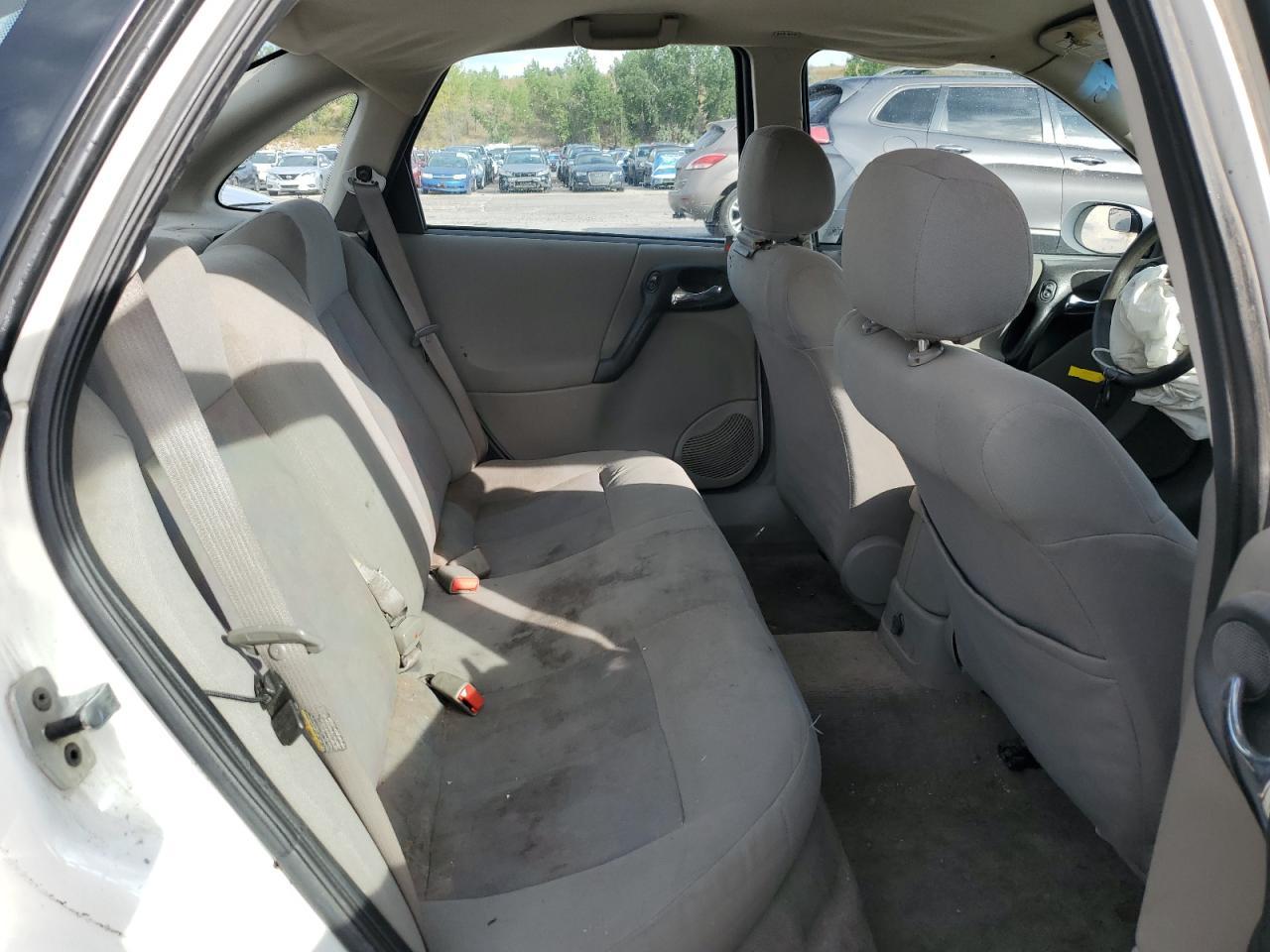 2003 SATURN L200