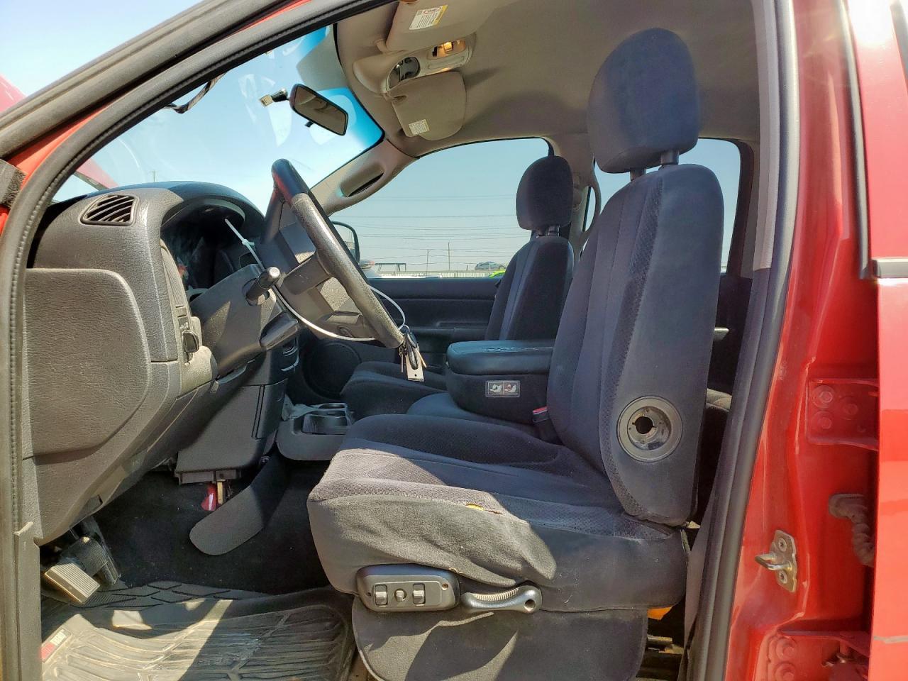 2004 DODGE RAM 1500