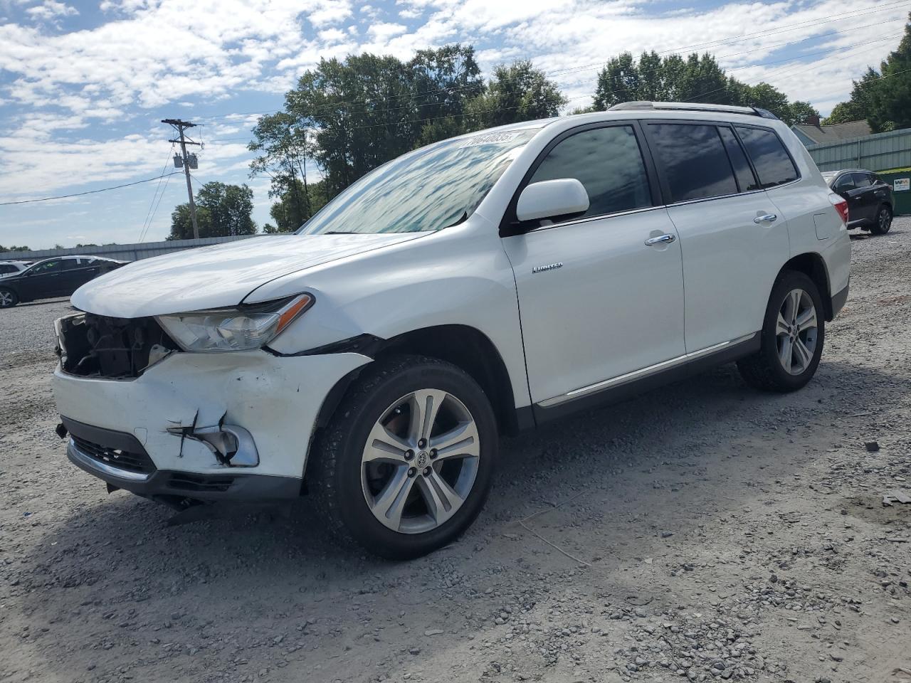 2013 TOYOTA HIGHLANDER