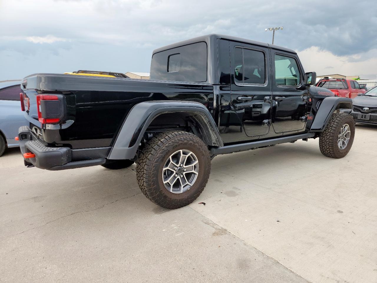 2025 JEEP Gladiator