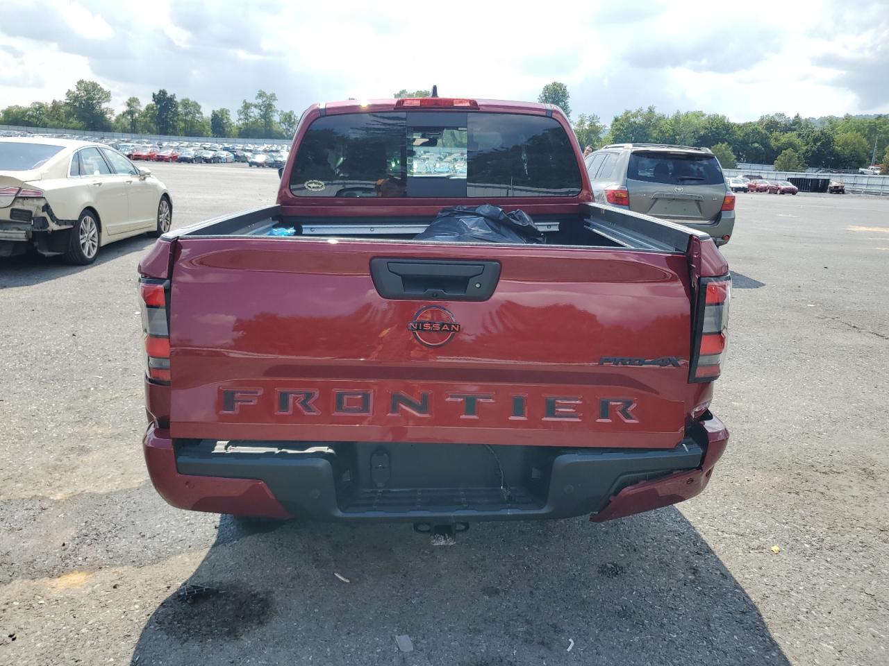 2024 NISSAN Frontier