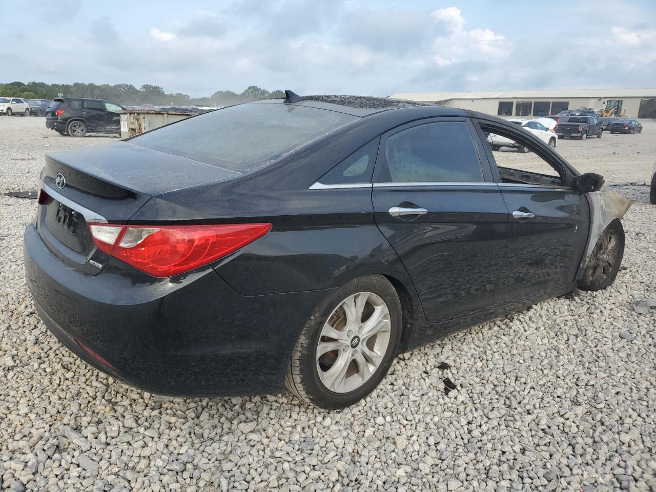 2011 HYUNDAI SONATA