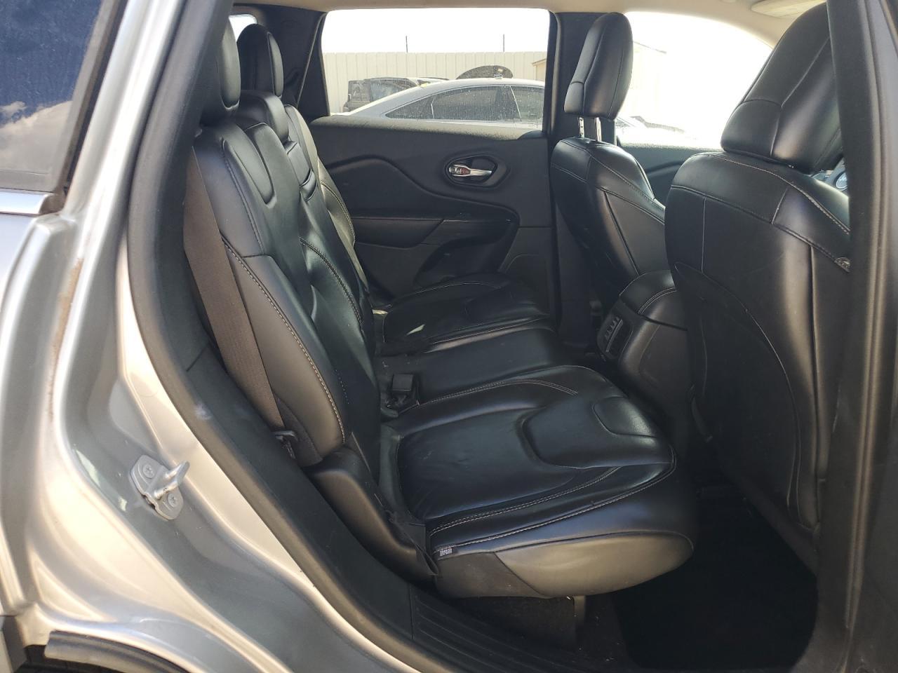 2016 JEEP CHEROKEE