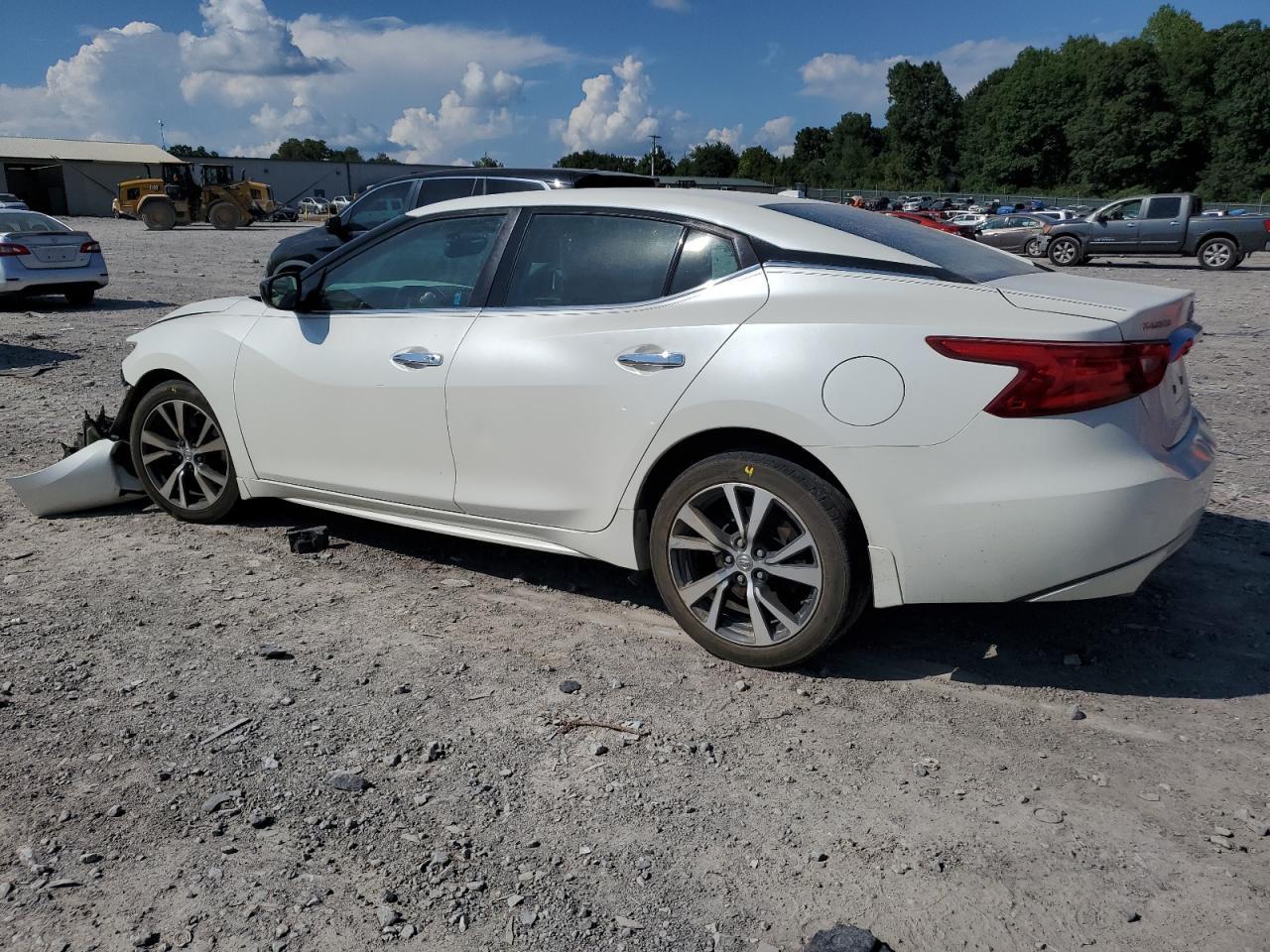 2016 NISSAN Maxima